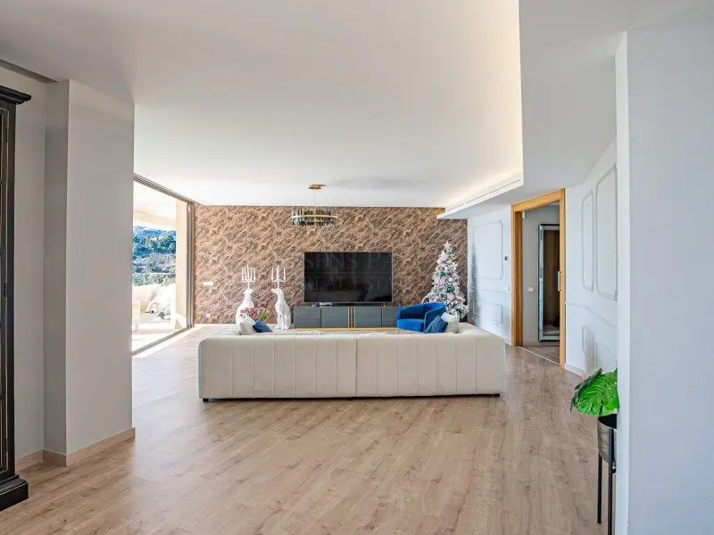Apartamento 4 Dormitorios Jardin Benahavis Vistas Panoramicas