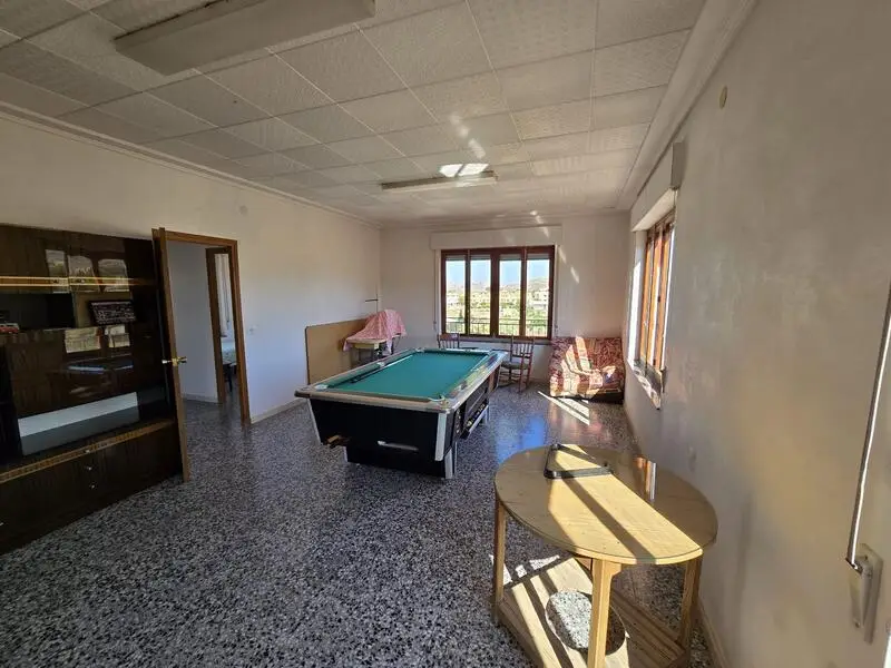 Casa de Campo con 6 Dormitorios y Vistas Impresionantes