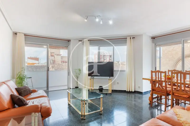 Apartamento 4 Dormitorios Amueblado Centro Vistas Mercado Central