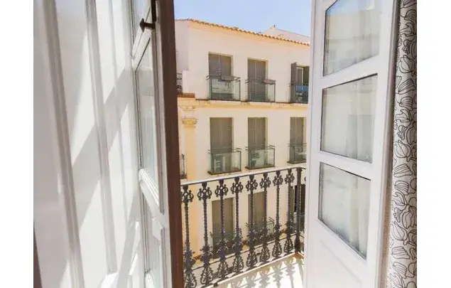 Estudio Moderno cerca Teatro Cervantes Málaga