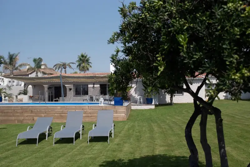 Chalet de Lujo Frente a la Playa San Pedro Alcántara