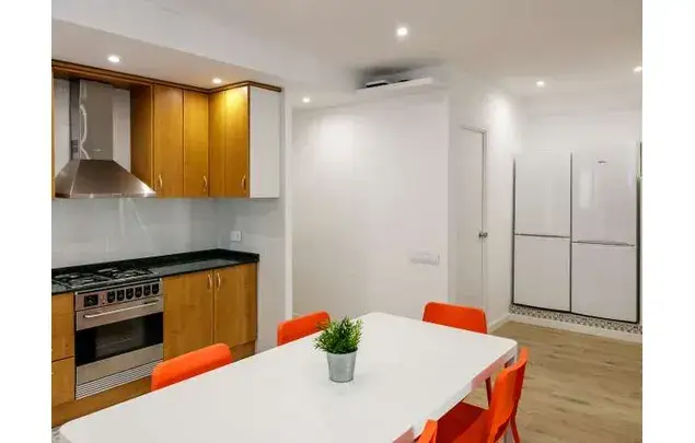 Alquiler de Habitaci3n en L'Hospitalet de Llobregat