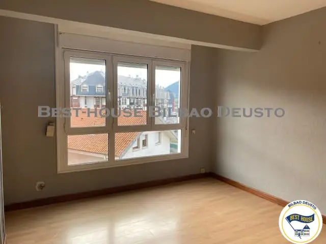 Venta Piso a Estrenar Centro Colindres