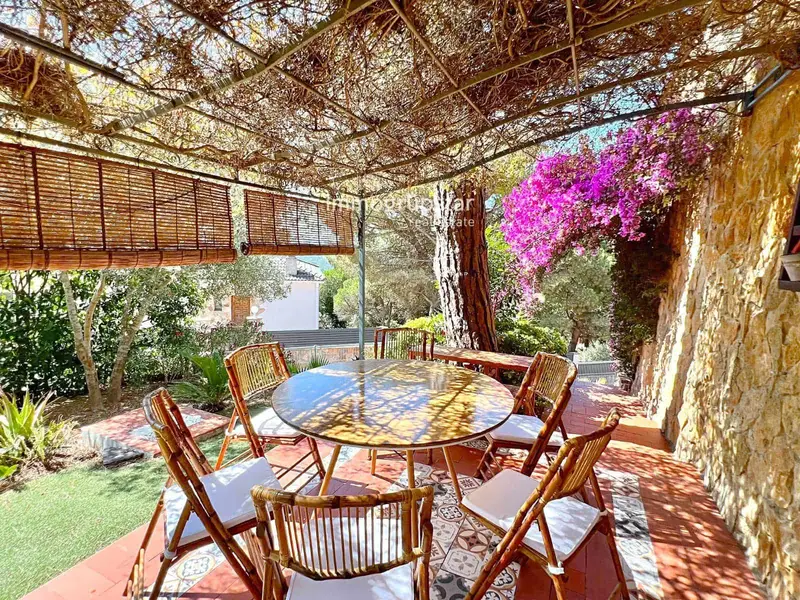 Chalet en Venta en Roca de Malvet con Vistas a la Montana