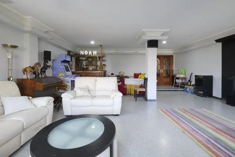 Venta Chalet con Terraza y Piscina en Padul
