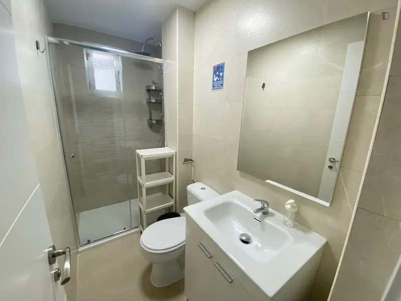 Habitacion Individual para Estudiantes cerca de Torre Arias