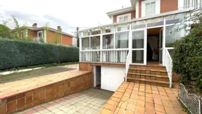 Casa adosada en alquiler en Calle del Gorrión