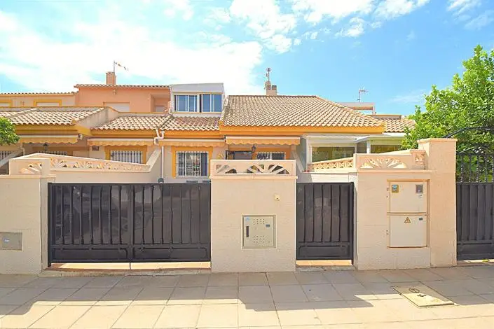 Duplex 4 Dormitorios Cerca Playa El Mojon