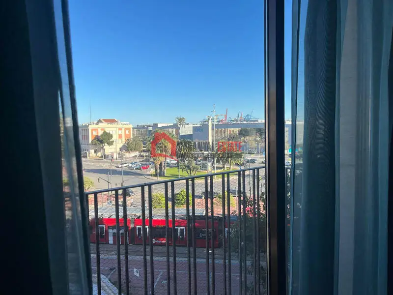 Apartamento 4 Dormitorios El Cabanyal Valencia Puerto Playa