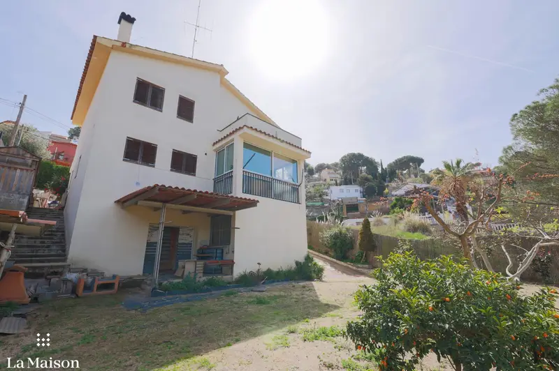 Casa con calefacción en Urb Les Ginesteres Argentona