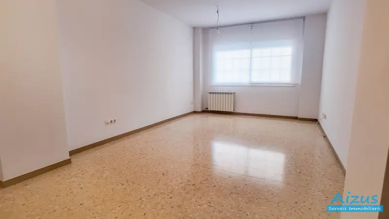 Venta Piso 3 Habitaciones Pinetons Ripollet