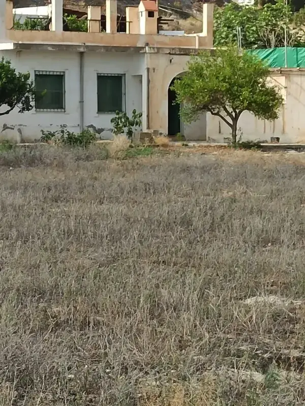 Cortijo en Las Zorreras cerca de Motril con vistas al mar