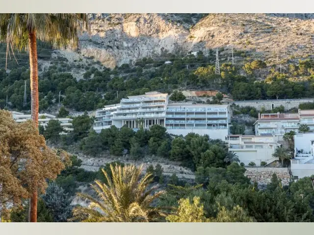 Apartamento en Altea con Vistas al Mar Piscina y Garaje