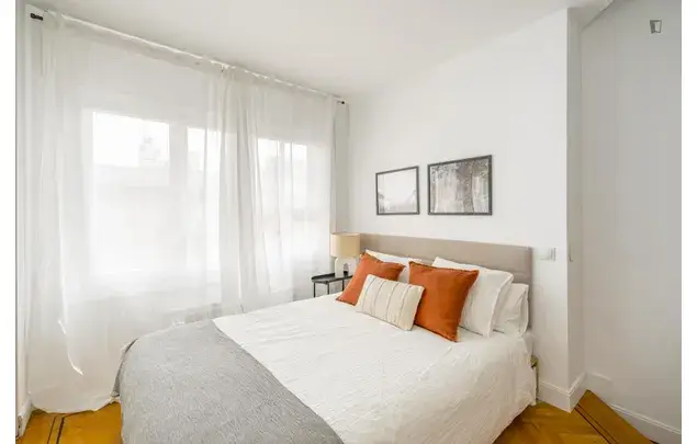 Alquiler apartamento 12 habitaciones Madrid