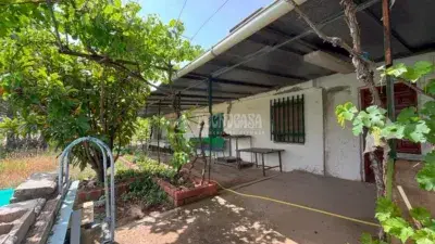 Chalet Independiente en Villar de Cañas 148m2 Jardin Barbacoa