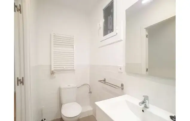 Apartamento 7 Dormitorios Centro Barcelona Recien Renovado