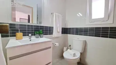 Casa en Venta en Sant Esteve Sesrovires 80m2 Jardin 3 Habitaciones