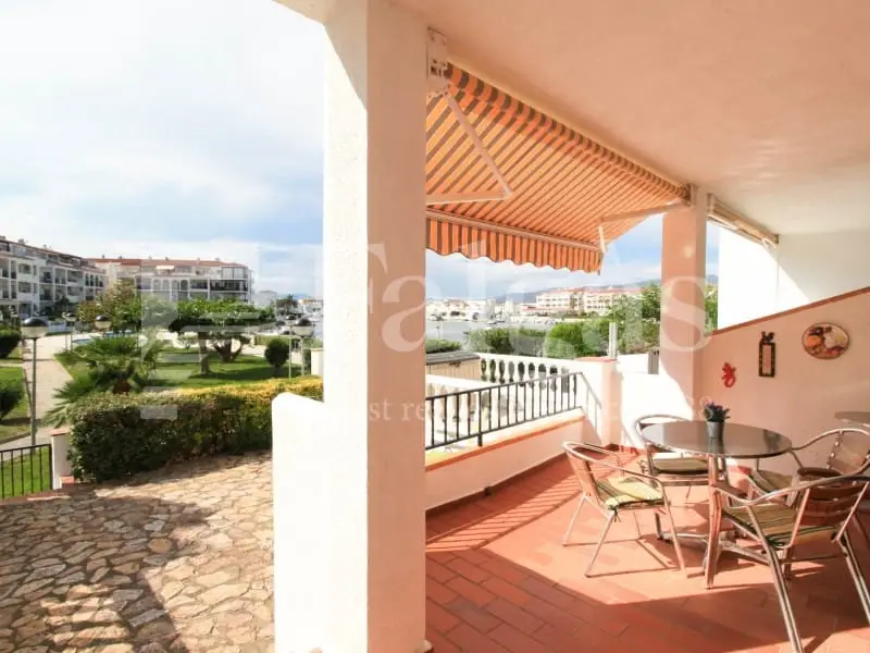 Piso en venta en Empuriabrava, Castelló d'Empúries, Girona