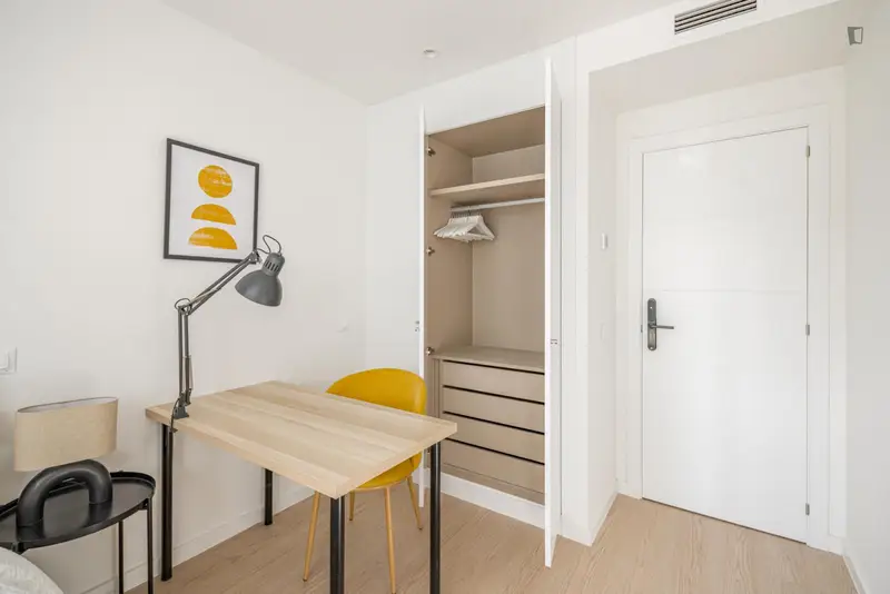 Coliving Madrid Habitaciones Amuebladas Servicios Incluidos