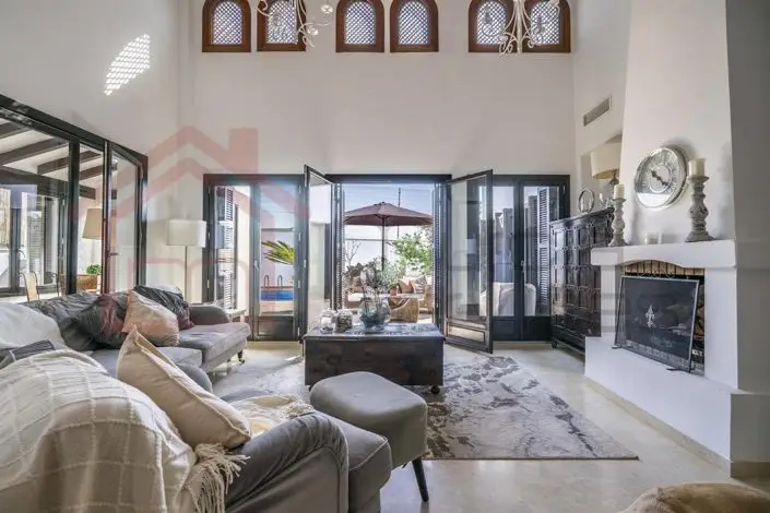 Villa en Venta 3 Dormitorios Piscina Privada Campo de Golf