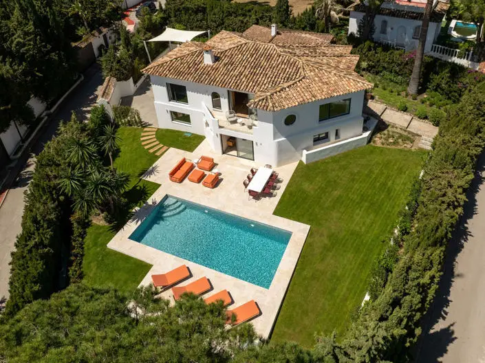 Villa de Lujo en Nueva Andalucía 4 Dormitorios