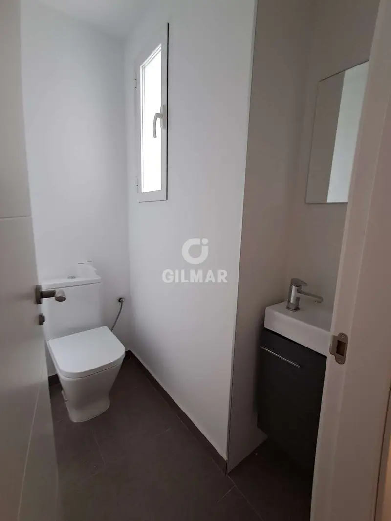 Piso en Alquiler Acacias Madrid 2 dormitorios 2 baños