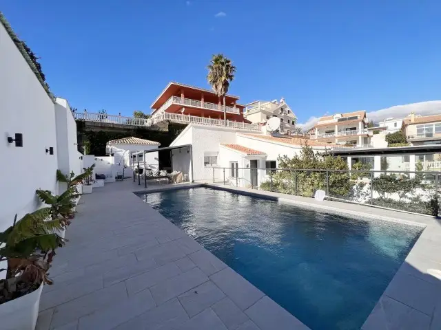 Casa-Villa de 7 Dormitorios en venta Fuengirola, España