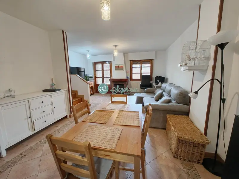 Venta Chalet con terraza en Trescasas