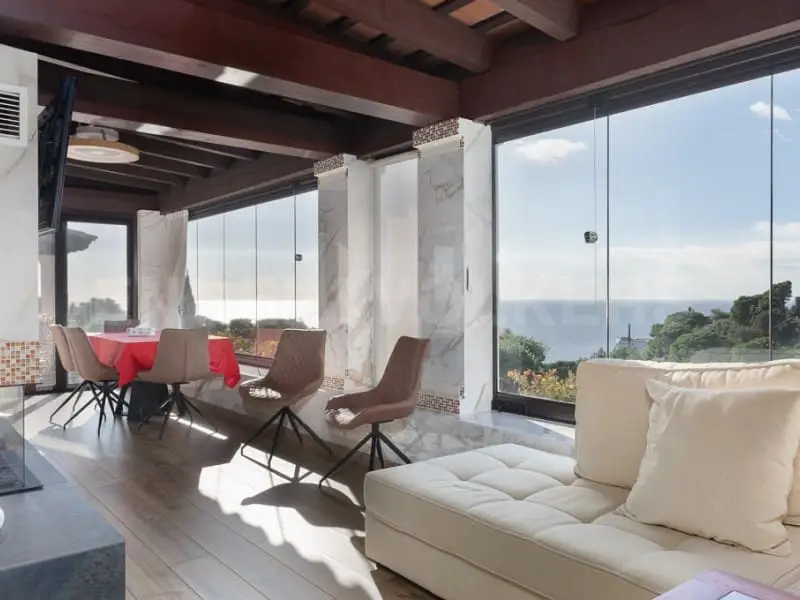 Chalet en Cala Llevad	 con Vistas al Mar y Piscina
