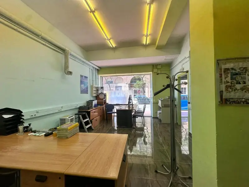 Local Comercial en Venta Tarragona 69m² 2 Baños Aire Acondicionado