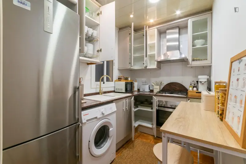 Apartamento Amueblado en Sants Montjuic para Parejas