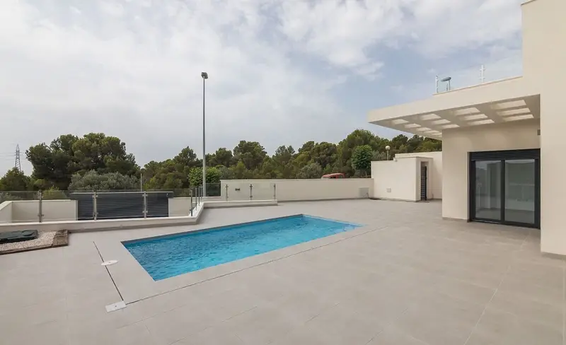 Chalet en Venta Polop Alicante 3 Dormitorios Piscina Nueva Construccion