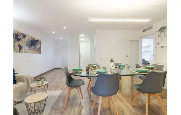 Alquiler Habitaciones 142m2 Gran Via Carles III Barcelona