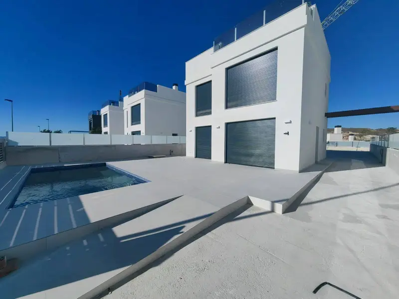 Chalet en venta en El Campello, Alicante