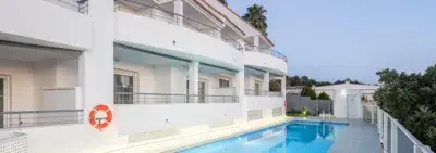 Apartamento en Cerros del Lago con Vistas Panorámicas