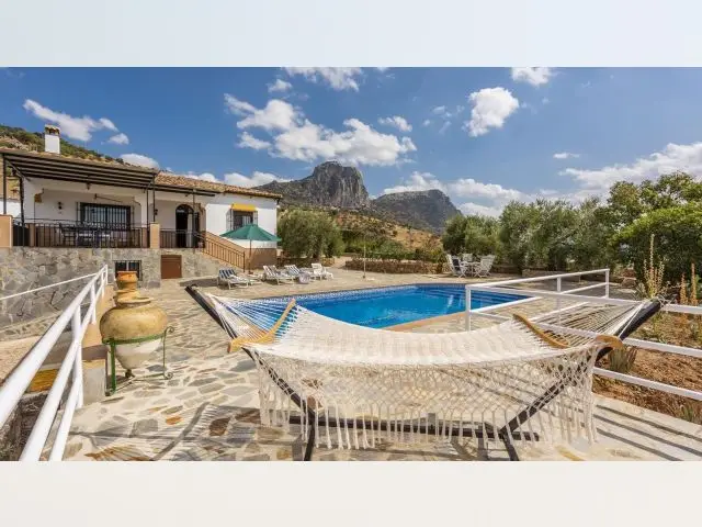 Chalet con Piscina Privada en Andalucia 3 Dormitorios