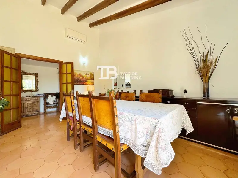Chalet en venta en Llucmajor Mallorca 4 habitaciones 2 baños Piscina