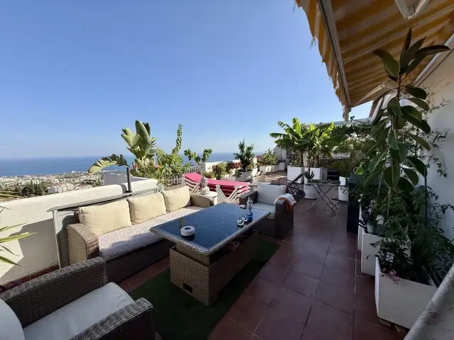 Piso de 3 Dormitorios en venta Calahonda, España