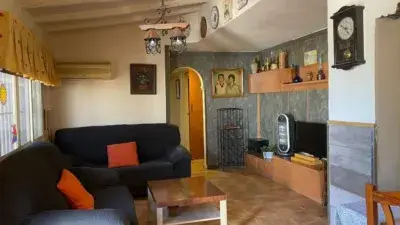 Chalet en venta en Calle Acequia de Luceni