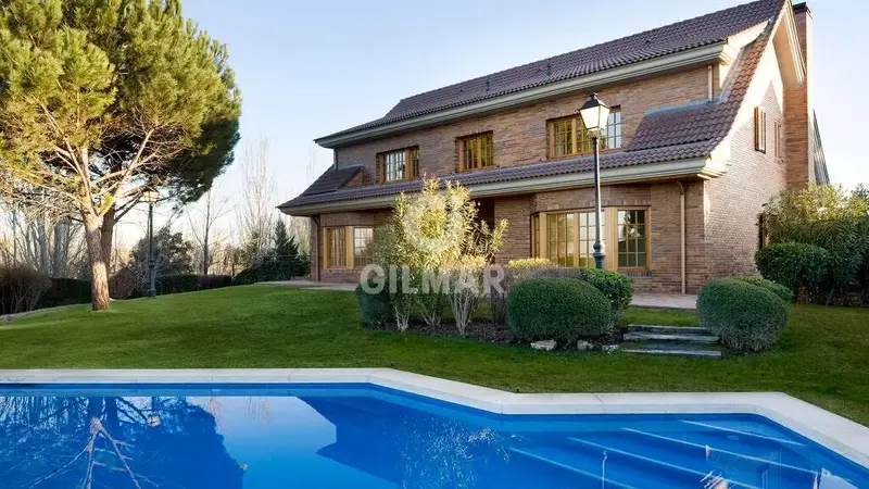 Chalet Independiente en alquiler en La Moraleja – Madrid | Gilmar