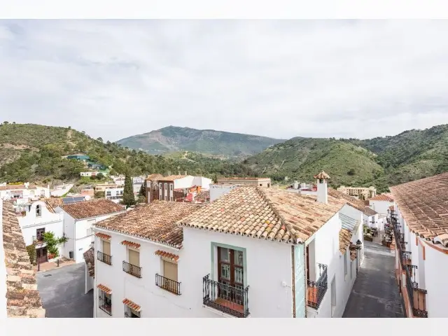 Piso de 2 Dormitorios en venta Benahavis, España