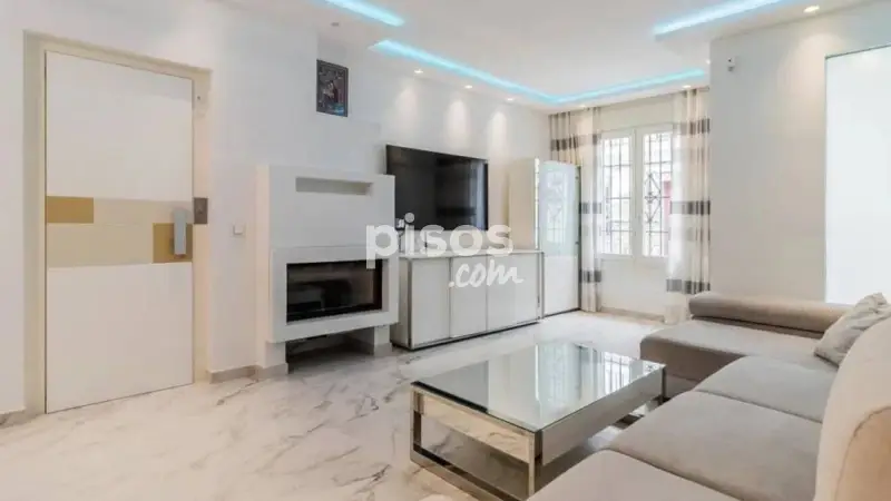 Adosado de Lujo en Estepona  3 Dormitorios  250m2  Casco Antiguo