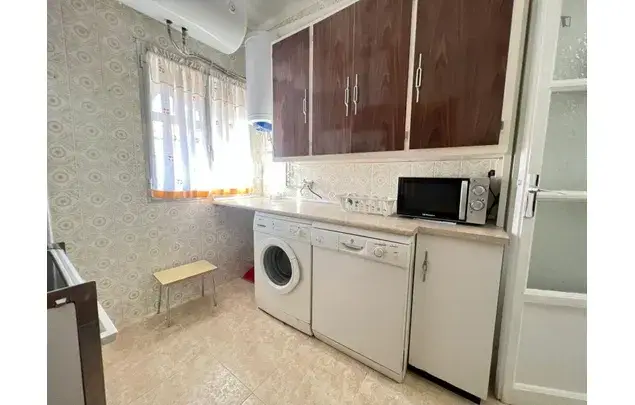 Alquiler Habitacion Madrid 5 Dormitorios Amueblado Cerca Metro