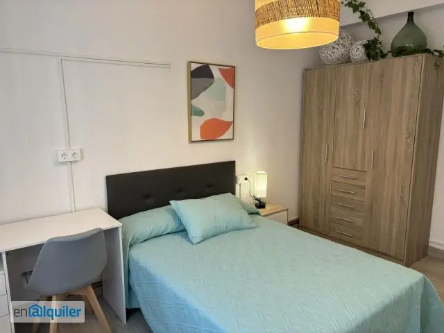 Alquiler Piso 4 Dormitorios 2 Baños Pamplona
