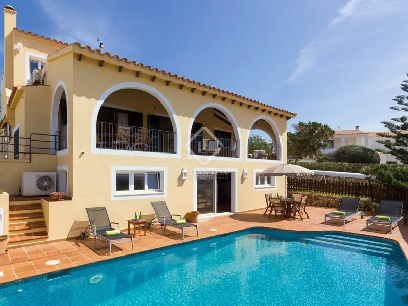Chalet en venta en Cala'n Blanes Menorca