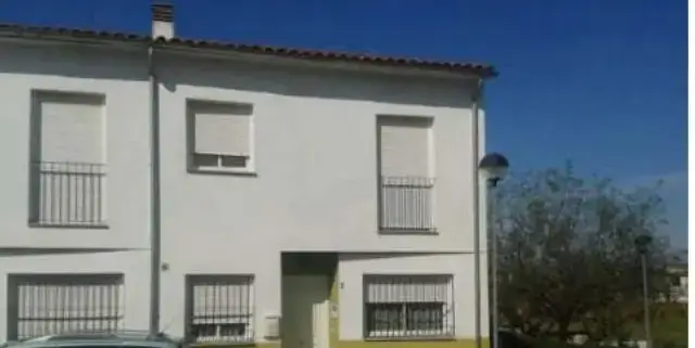 Piso en Venta Calle Cllos Lavanderos Montánchez
