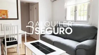 Chalet en Alquiler Valdemaqueda 2 habitaciones patio 58m2