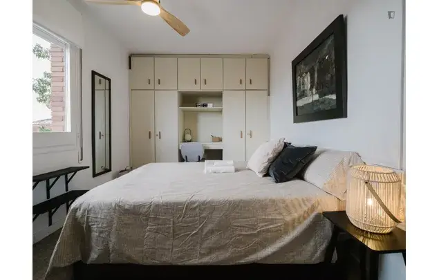 Apartamento 8 Dormitorios Barcelona Centro Amueblado