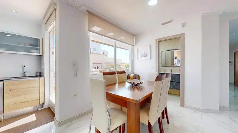Venta Ático Reformado Centro Elche 160m2 Terrazas Vistas Basílica