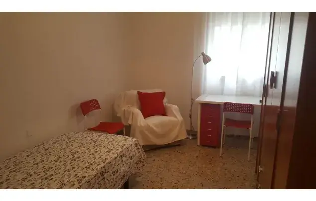 Alquiler Piso Estudiantes Huerta Reina Cordoba 2 Dormitorios